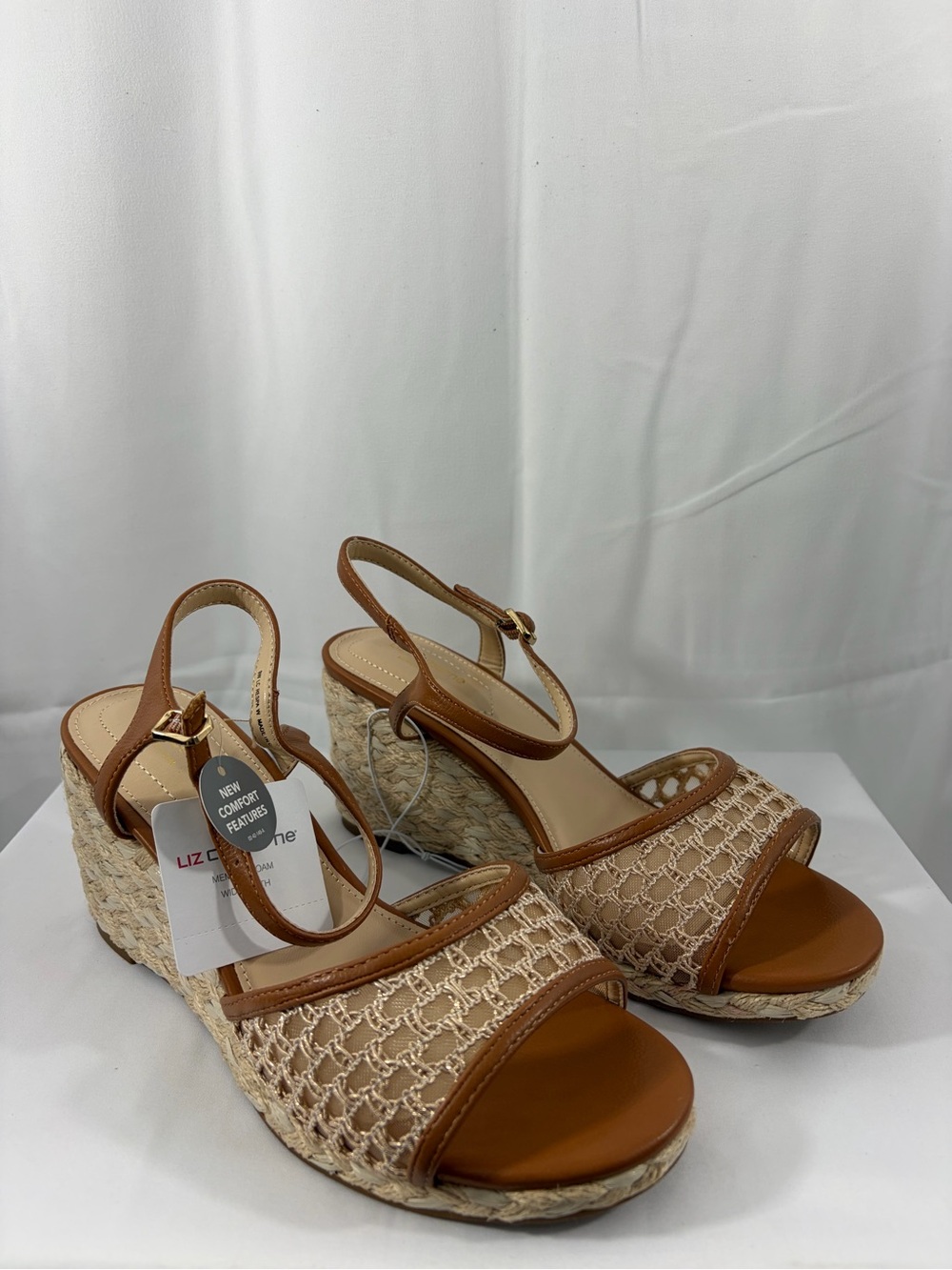 NWT Liz Claiborne Women’s Size 9W Tan Woven Slingback Wedge Sandals